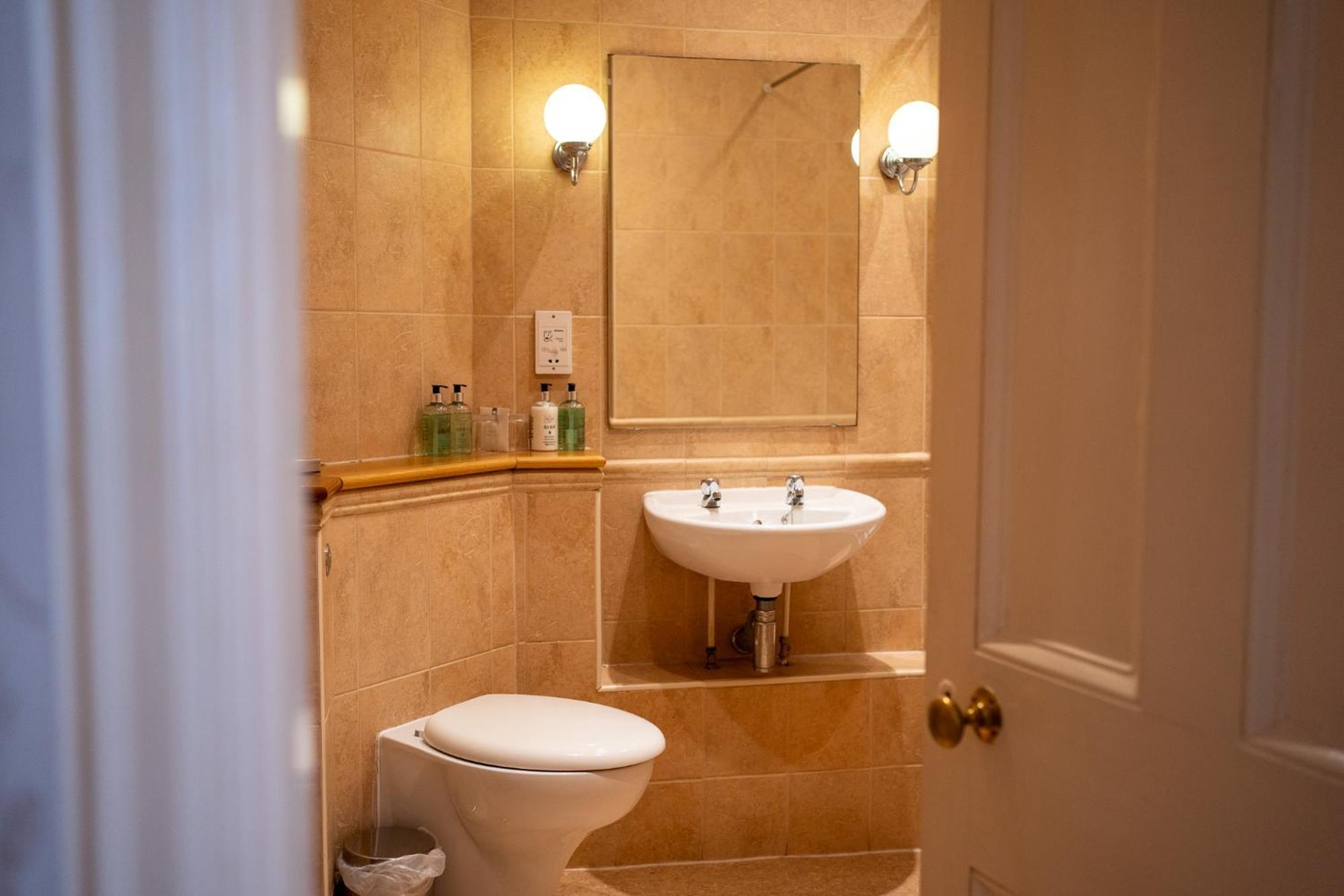 The Royal Lion Hotel Lyme Regis Cameră foto
